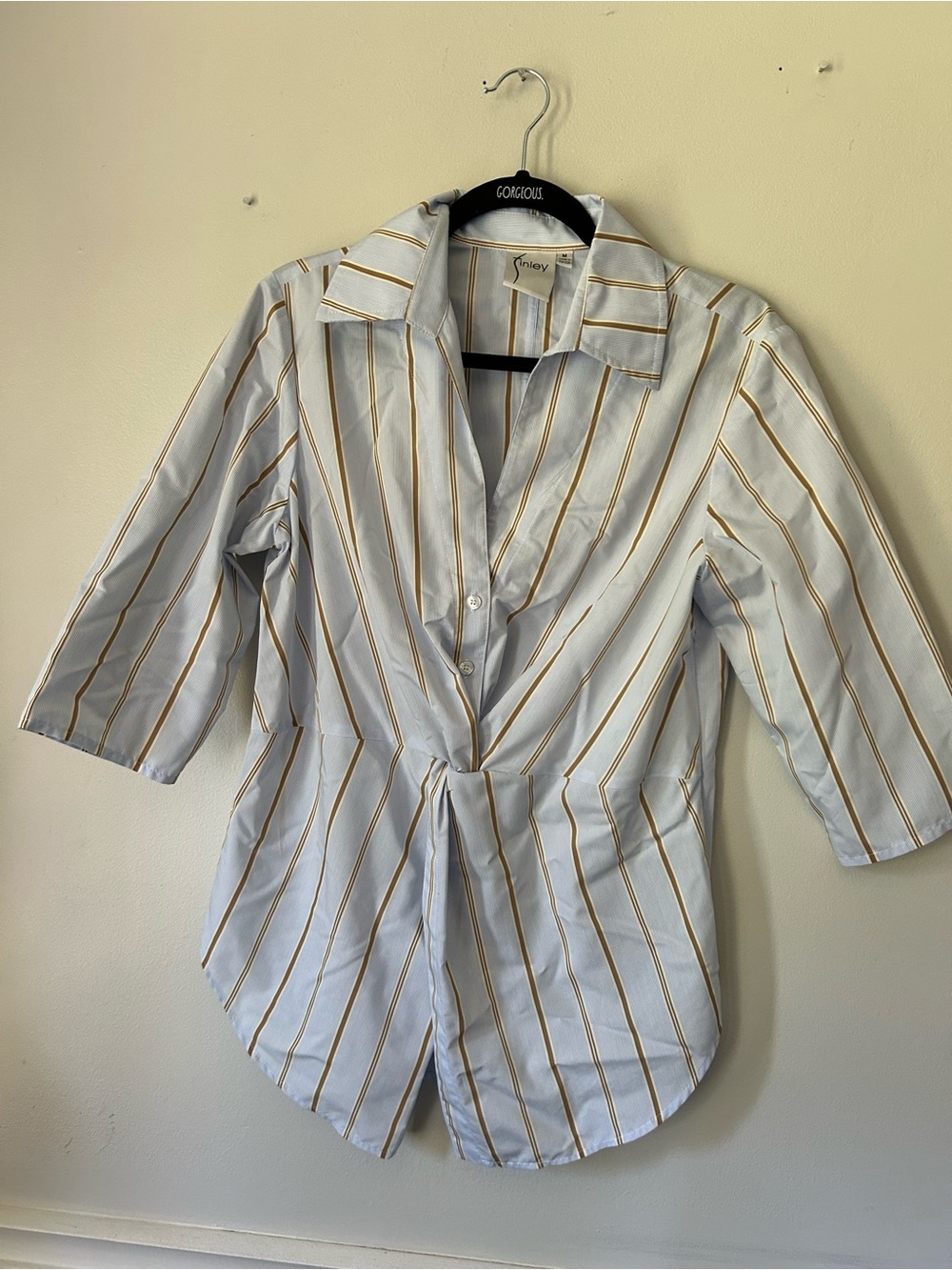 Finley Sid Striped Twist-Front Cotton Shirt in Menswear Stripe medium